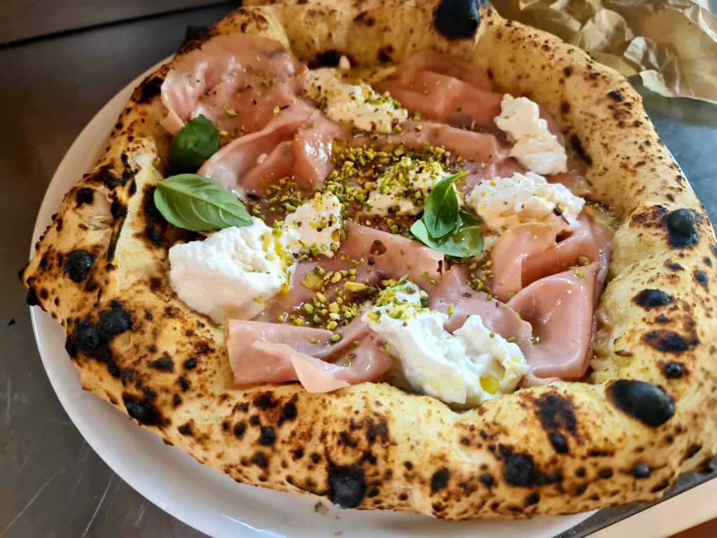 WhatsApp Image 2025-10-20 at 22.06.42